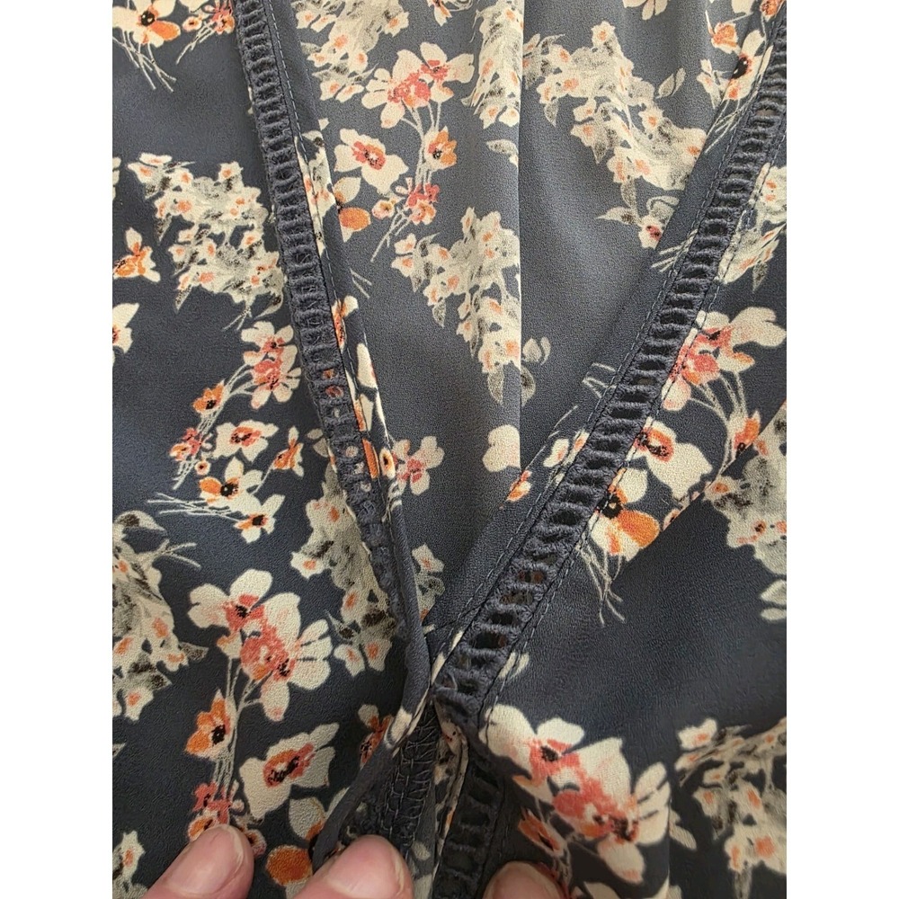 Sienna Sky Floral Wrap Peplum Blouse Blue V-Neck Short Sleeve Top Small - Picture 5 of 12